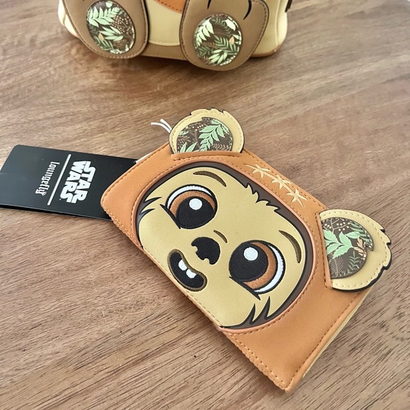Loungefly x Star Wars Ewok Backpack & Wallet - Picture 6 of 10